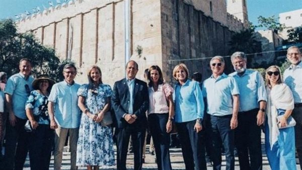 مايك جونسون في الحرم