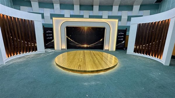 استديو أحمد زويل