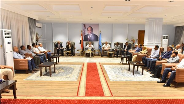 محافظ أسيوط