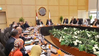 كامل الوزير يترأس عمومية قناة السويس لتنمية الموانئ.. ويشدد على سرعة إنجاز المشاريع