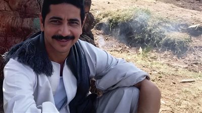 كانوا رايحين فرح.. مصرع معلم وزوجته وإصابة ابنتهما من سوهاج في حادث طريق الكريمات