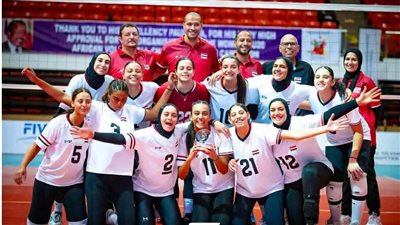 منتخب مصر يكتسح الكاميرون ويبلغ نصف نهائي بطولة إفريقيا للطائرة