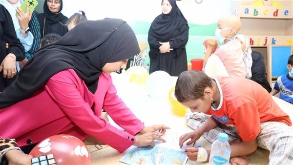 شباب إسنا يرسمون