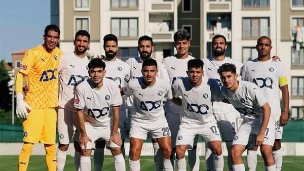 لاعبو بيراميدز