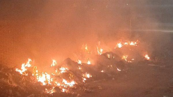 حريق في مخلفات بجوار