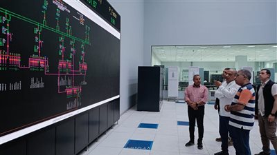 من مركز التحكم الإقليمي.. وزير الكهرباء يتابع سير العمل ويطمئن على استقرار الشبكة وجودة التغذية 