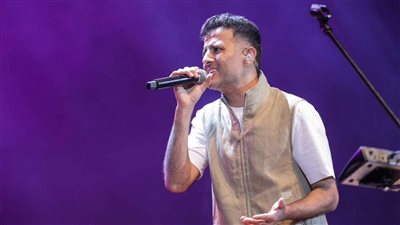 حمزة نمرة يتألق في حفله ضمن فعاليات مهرجان الصيف الدولي بمكتبة الإسكندرية 