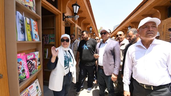 جانب من زيارة وزير