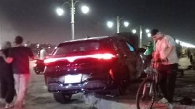 إصابة 3 أشخاص في حادث تصادم سيارتين بدمياط