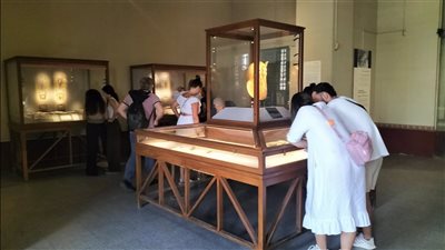 كنوز تويا ويويا.. أسرار الأسرة الـ 18 تلمع في المتحف المصري بالتحرير| صور