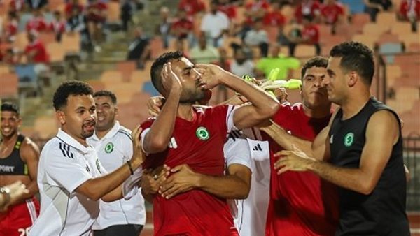 لاعبو مودرن سبورت