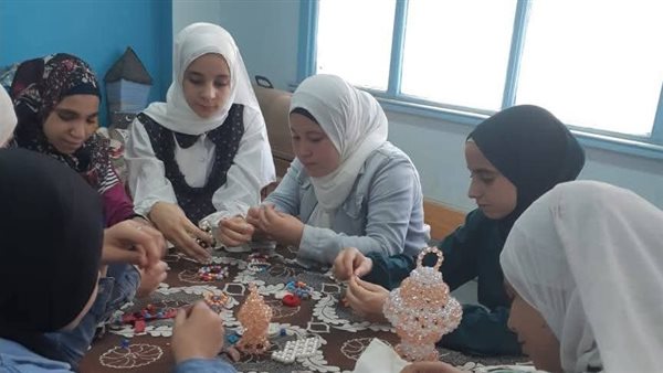 طلاب خلال الأنشطة