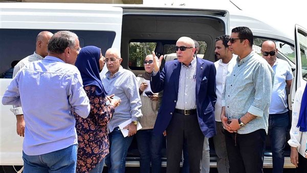 جولة تفقدية لمحافظ