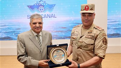قناة السويس تستعرض لوفد كلية الحرب العليا قدرتها على مواجهة التحديات وإدارة الأزمات