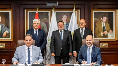 محافظ المركزي ووزير التعليم العالي يشهدان اتفاقيتي شراكة بين المعهد المصرفي وجامعتي القاهرة وسوهاج لدعم برنامج العلوم المصرفية