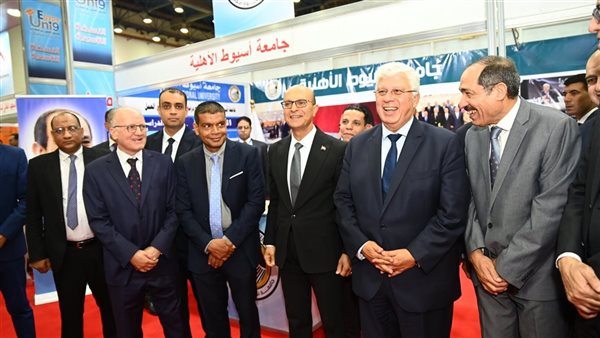 رئيس جامعة أسيوط