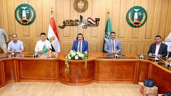 لقاء محافظ المنوفية