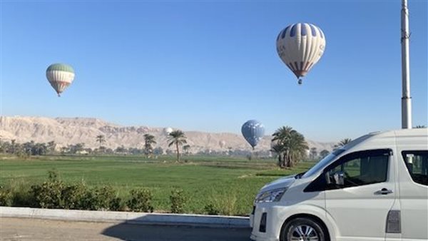 البالون الطائر بالأقصر