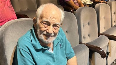 رشوان توفيق: محتاجين نقاوم مسلسلات الضرب والعنف بأعمال مسرحية