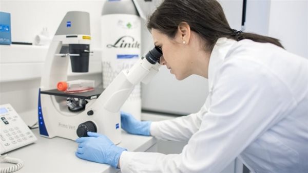 تجربة طبية - تعبيرية