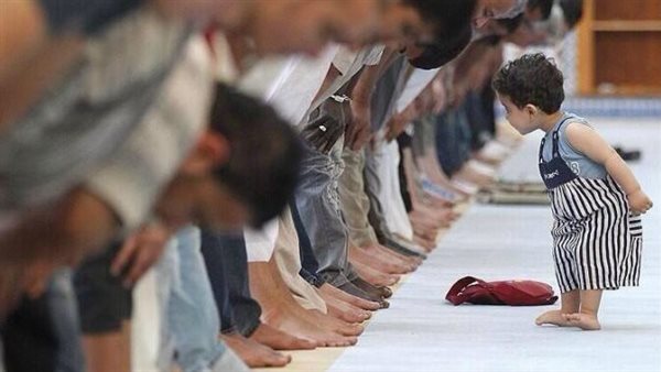 الأطفال في الصلاة