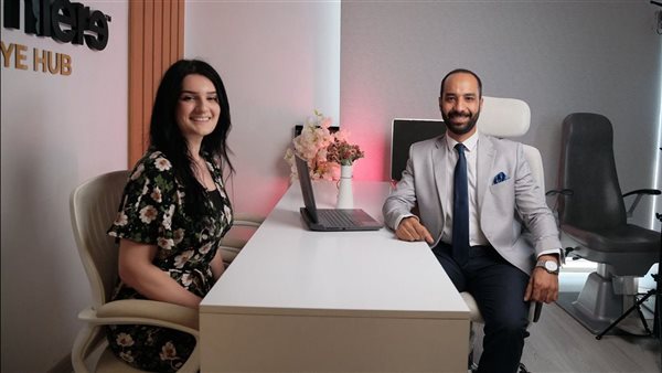 الدكتور مصطفي عزب