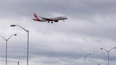 إضراب شامل لمضيفي طيران كندا يعطل سفر أكثر من 130 ألف مسافر يوميًا