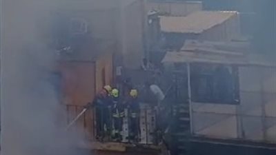 انفجار أسطوانة بوتاجاز خلال السيطرة على حريق سوق الترجمان| صور وفيديو