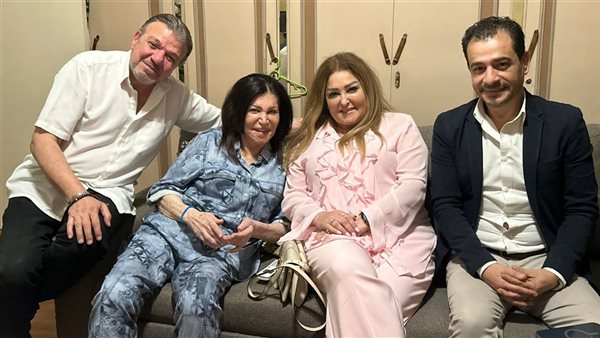 نجوى فؤاد ووفد نقابة