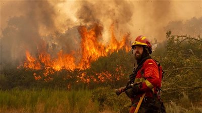 ارتفاع عدد الوفيات في إسبانيا والبرتغال بسبب حرائق الغابات بجنوب أوروبا