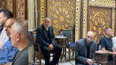 محمد الصاوي ومحمود حجازي أبرز الحضور في عزاء والدة الفنان صبحي خليل