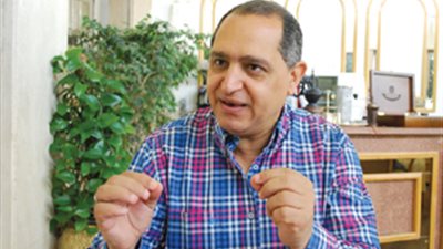 وفاة والدة الشاعر عماد حسن