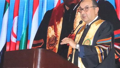 وزير قطاع الأعمال: العنصر البشري محرك التنمية.. والإدارة الرشيدة السبيل لتحقيق التقدم