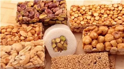 ادّعوا أنها أصنام.. هل شراء حلاوة المولد النبوي حرام؟