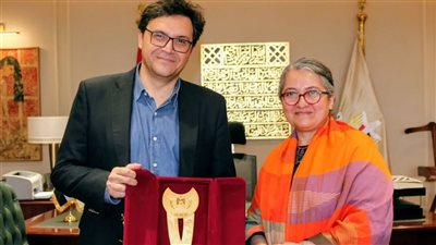 وزير الثقافة يصدر قرارًا بانتداب الدكتورة رشا صالح مديرًا للمركز القومي للترجمة