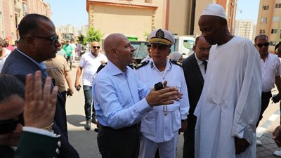 لليوم الثاني على التوالي.. محافظ القاهرة يقود حملات للقضاء على التعديات بحي السلام ثان