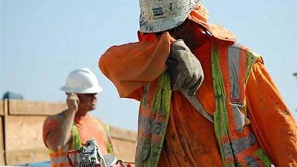 منع العمال من العمل