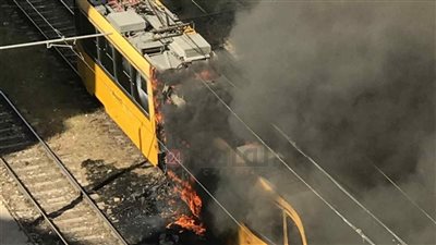 إخلاء الركاب.. حريق في ترام الرمل بالإسكندرية بمحطة مصطفى كامل 