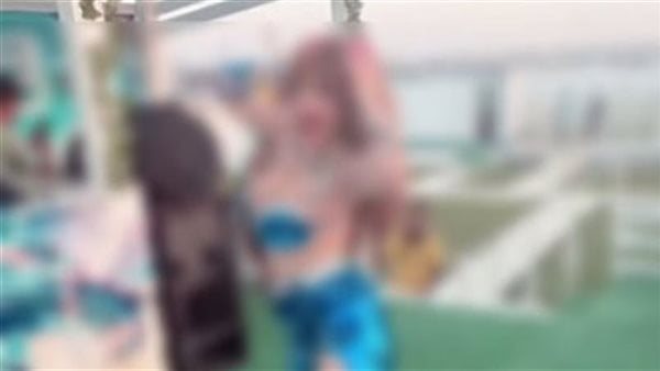 الراقصة لورا