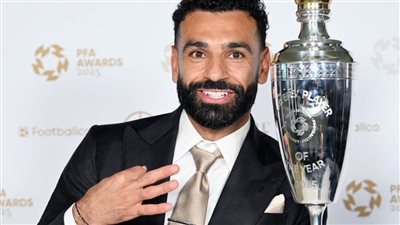 نجم نيجيريا السابق: محمد صلاح أسطورة ويستحق الفوز بالكرة الذهبية