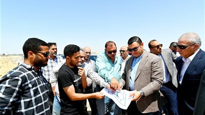 وزير الإسكان يوجه بإعداد تصميم وتنفيذ بوابة جديدة لمدينة الشروق بالقرب من المناطق المضافة