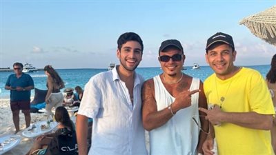 علاقة قوية.. صور مصطفى قمر وعمرو دياب تتصدر محركات البحث