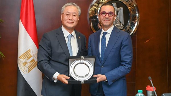 خلال اللقاء