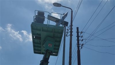 تركيب وتشغيل 324 عمود إنارة يعمل بالطاقة الشمسية في البحيرة