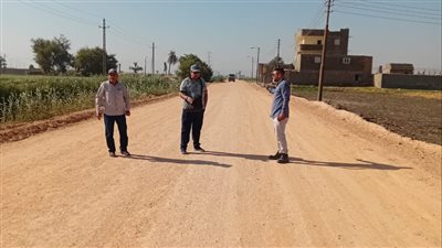 محافظ أسيوط: تنفيذ أعمال رصف طريقي ريفا - أسيوط وريفا - موشا بتكلفة 60 مليون جنيه