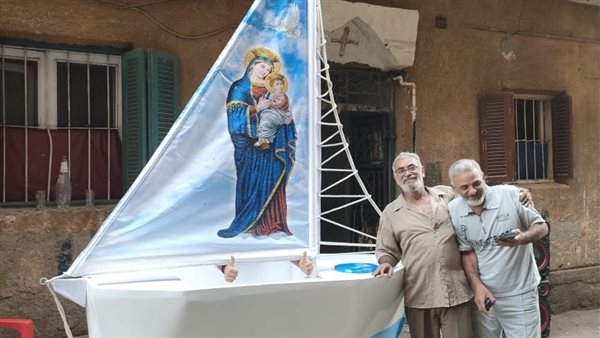 مواطن أقصري يصمم