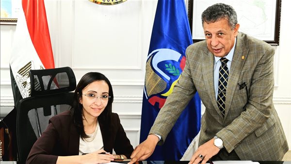 محافظ البحيرة تعتمد