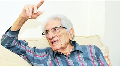 من هو الدكتور محمد رياض الذى أوفد الرئيس مندوبًا للعزاء فيه