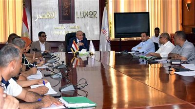 محافظ الأقصر: الإسراع في إنهاء تقنين أراضي الدولة واسترداد حقوقها من غير الجادين