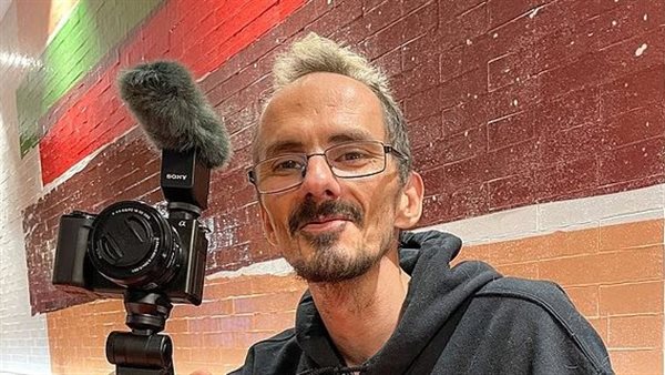 المؤثر الفرنسي رافاييل